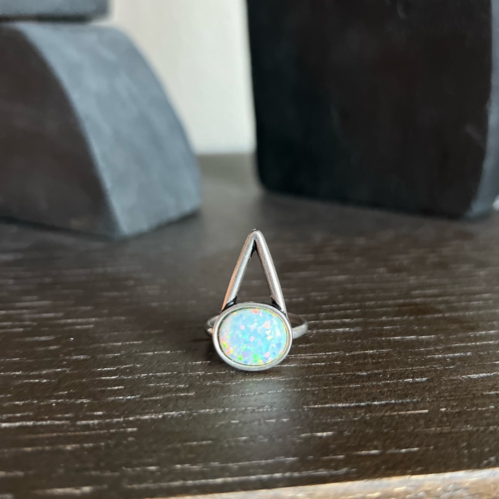 The 2BANDITS: The Wall Opal Triangle Ring